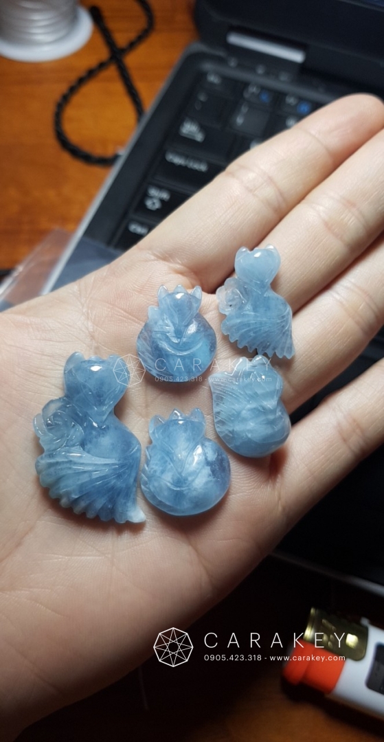 Hồ ly thạch anh aquamarine, mặt dây chuyền hồ ly đá, mặt dây chuyền hồ ly bằng đá, mặt dây chuyền hồ ly thạch anh, dây chuyền hồ ly phong thủy, mặt dây chuyền hồ ly đá phong thủy, dây chuyền hồ ly bằng đá, dây chuyền hồ ly đá thạch anh, mặt dây chuyền đá, mặt dây chuyền hồ ly đá ngọc