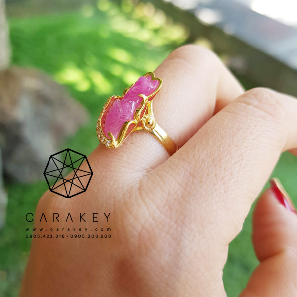 Bộ trang sức hồ ly ruby đuôi dài bọc vàng, mặt dây chuyền hồ ly đá, mặt dây chuyền hồ ly bằng đá, mặt dây chuyền hồ ly thạch anh, dây chuyền hồ ly phong thủy, mặt dây chuyền hồ ly đá phong thủy, dây chuyền hồ ly bằng đá, dây chuyền hồ ly đá thạch anh, mặt dây chuyền đá, mặt dây chuyền hồ ly đá ngọc