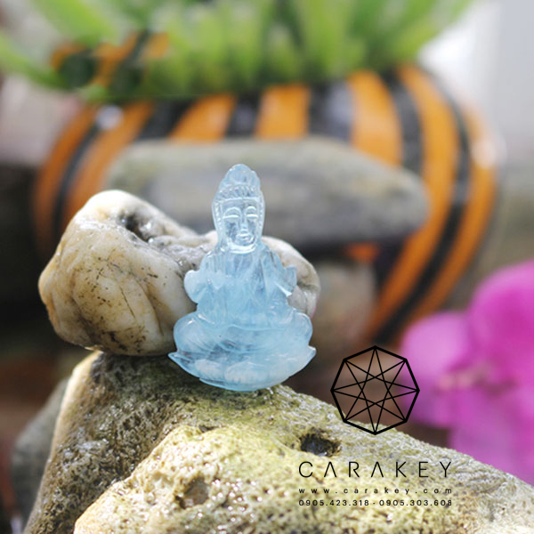 Phật quan âm đá aquamarine