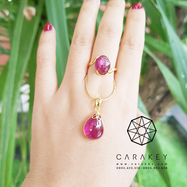 Bộ trang sức đá ruby